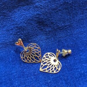 Elegant Gold Heart Earrings